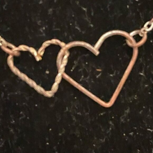 16” gold tone necklace with two interlocking open hearts pendant - Picture 5 of 8